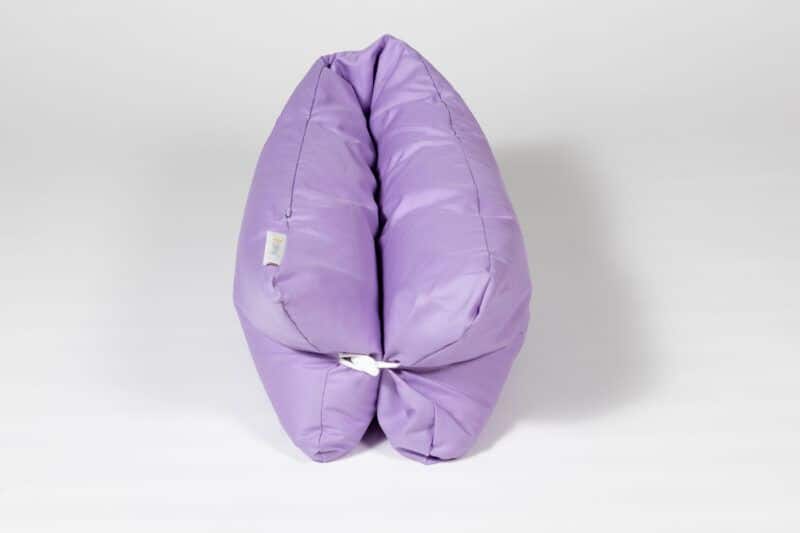 Graviditets- og ammepude fra B'Comphy (130 cm) lavendel